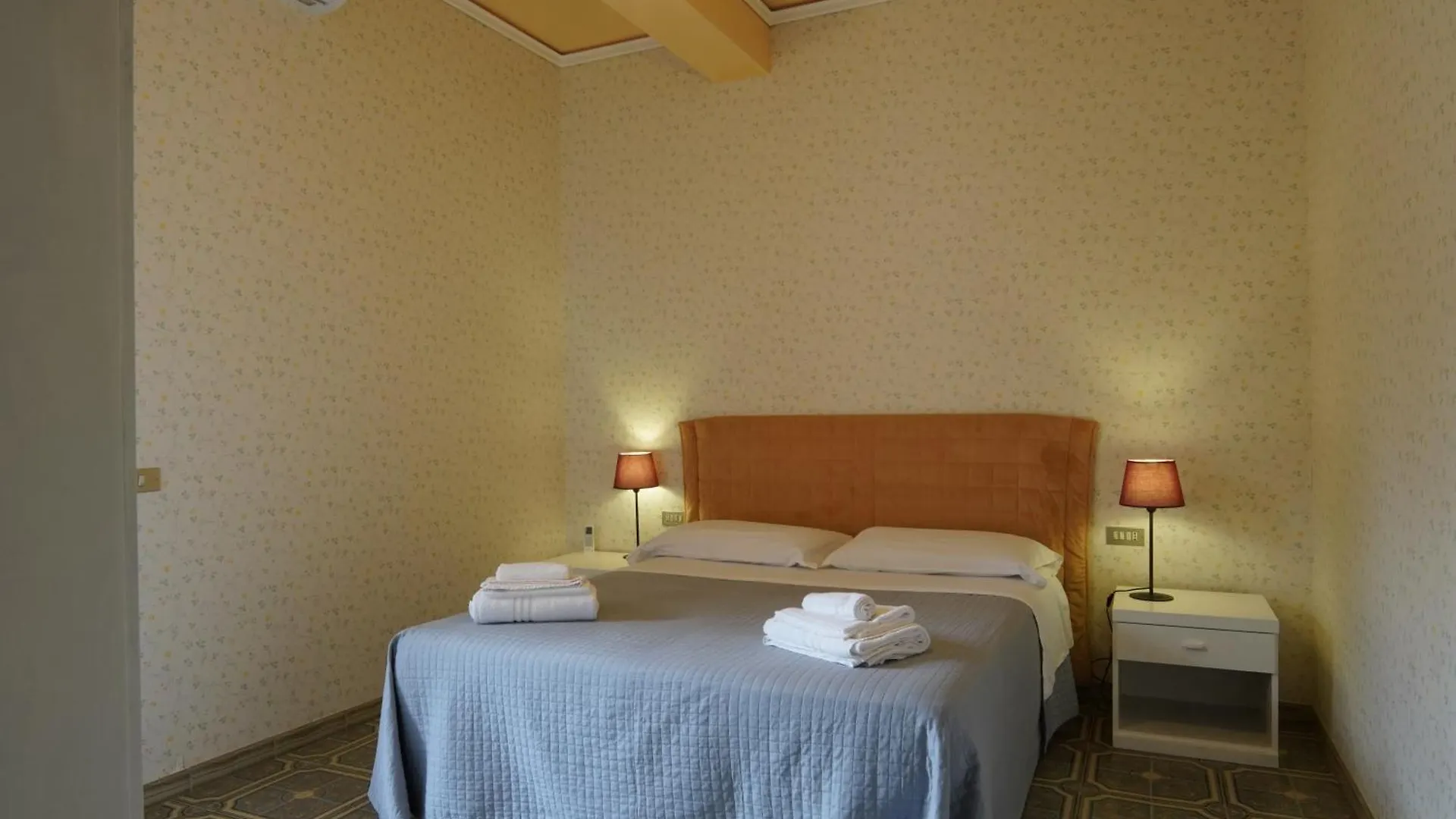 Villa Dolce Vita - Panorama A Marina Di Ragusa Con Parcheggio Privato בית נופש